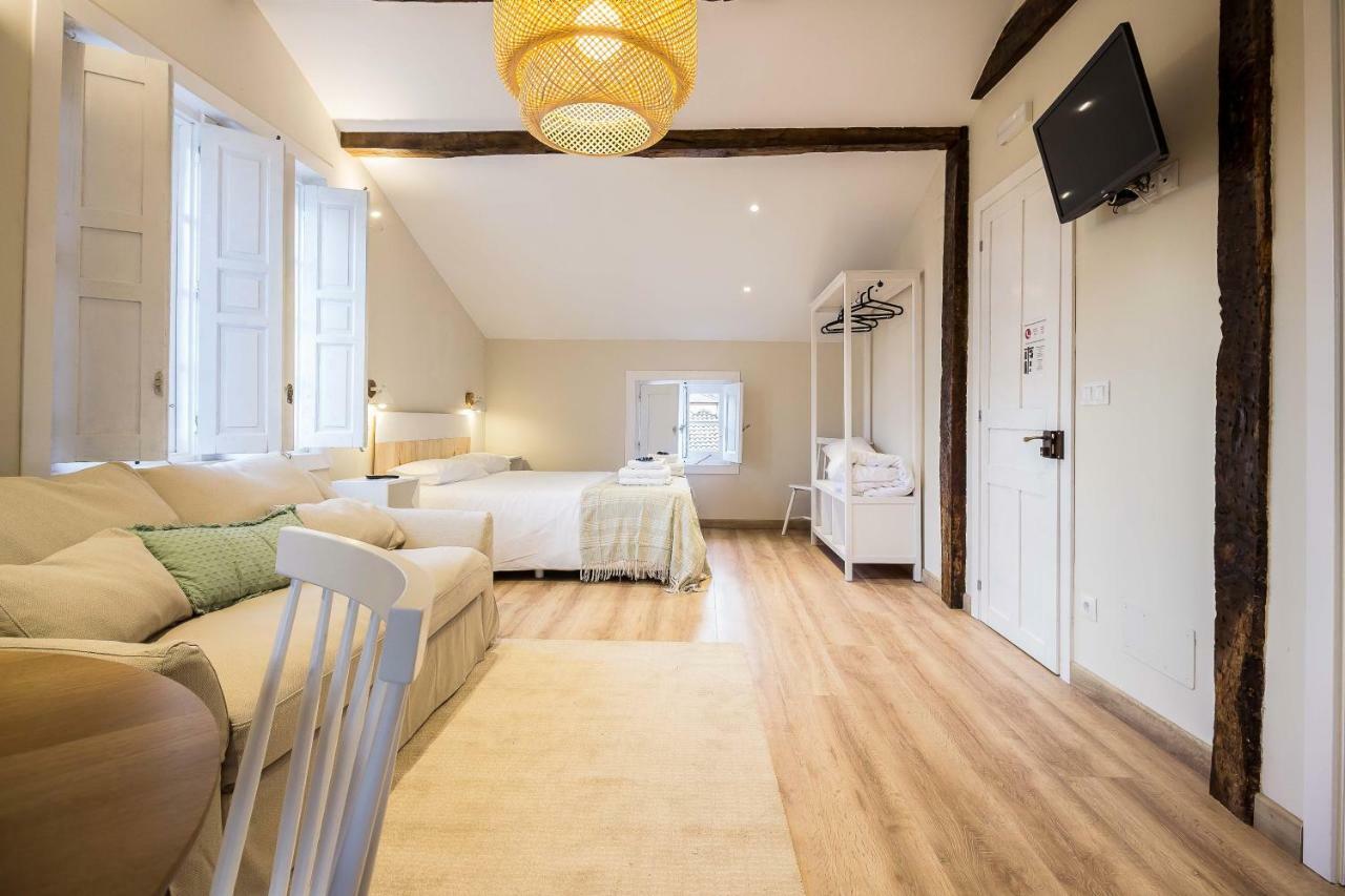 Hostal Lierganes Fluviarium Rooms Экстерьер фото